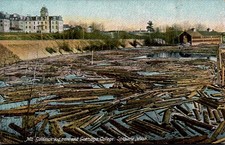 POSTCARDMcGOLDRICK LOG POND & GONZAGA COLLEGE POKANE WASHINGTON