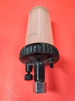 ACCUSPRAY PAINT PINT CUP USED  SHAPE   EXCELLENT BUY LOOK