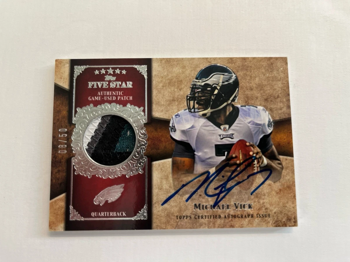 Michael Vick Football Card Gift Pack - 5 Assorted Trading Cards In Sleeves  & Toploaders, Features Falcons