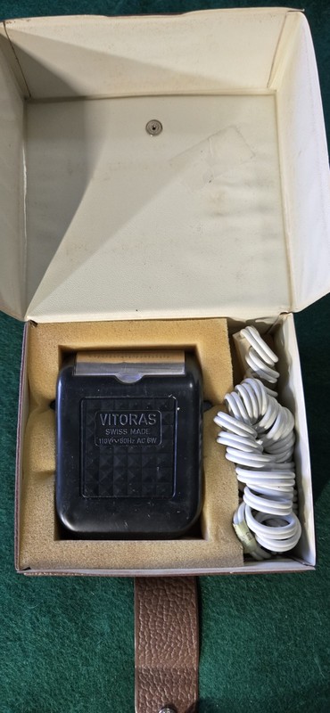 Vintage Vitoras Swiss Made Electric Shaver In Original Case