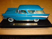 Road Tough 1:18 Scale Die-Cast  Chevrolet Nomad 1957 Turquoise #92088
