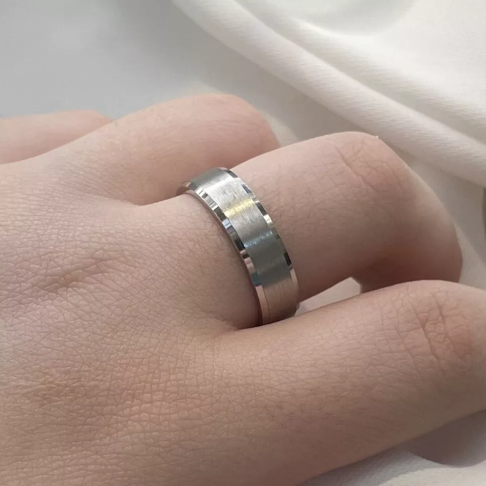 Solid silver band sale