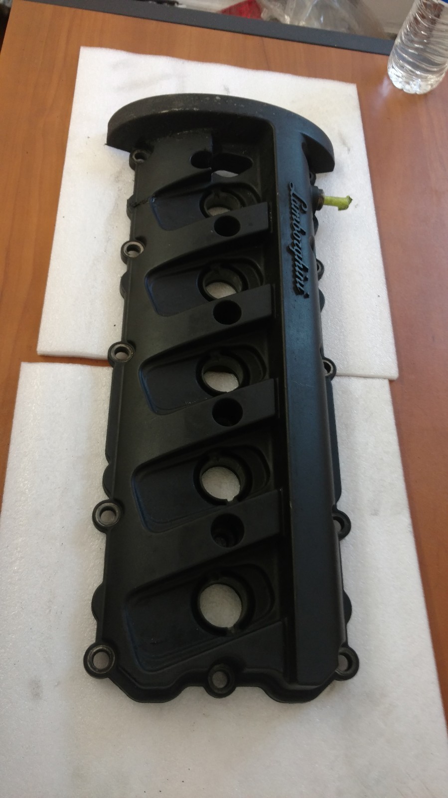 LAMBORGHINI GALLARDO CYLINDER HEAD VALVE COVER OEM 07L103476F