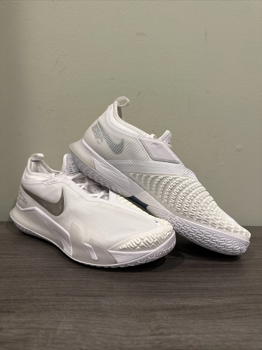White nike hotsell tennis shoes mens
