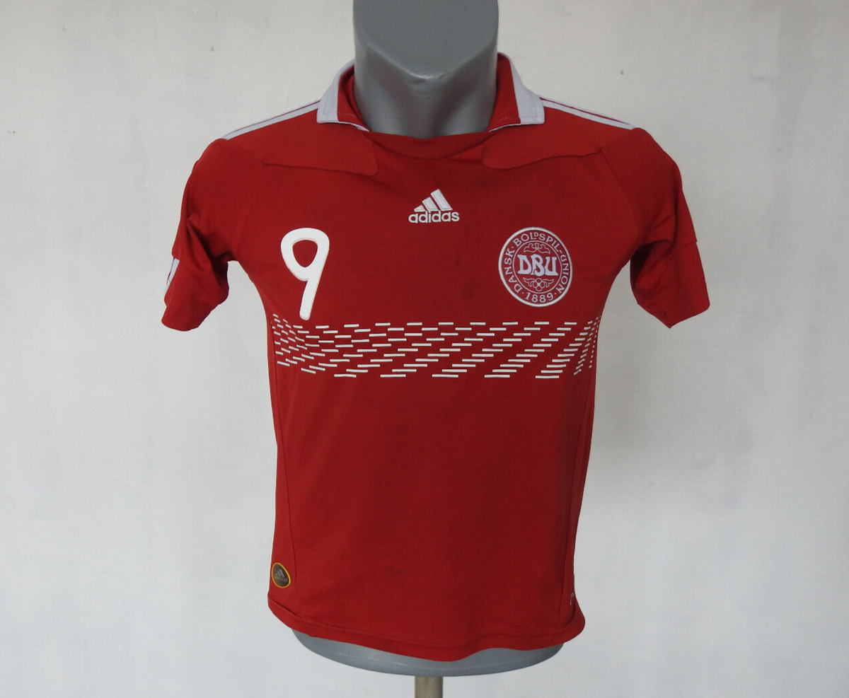 Denmark 2010 Home Jersey #9 Tomasson Adidas Red Shirt Size Boys L