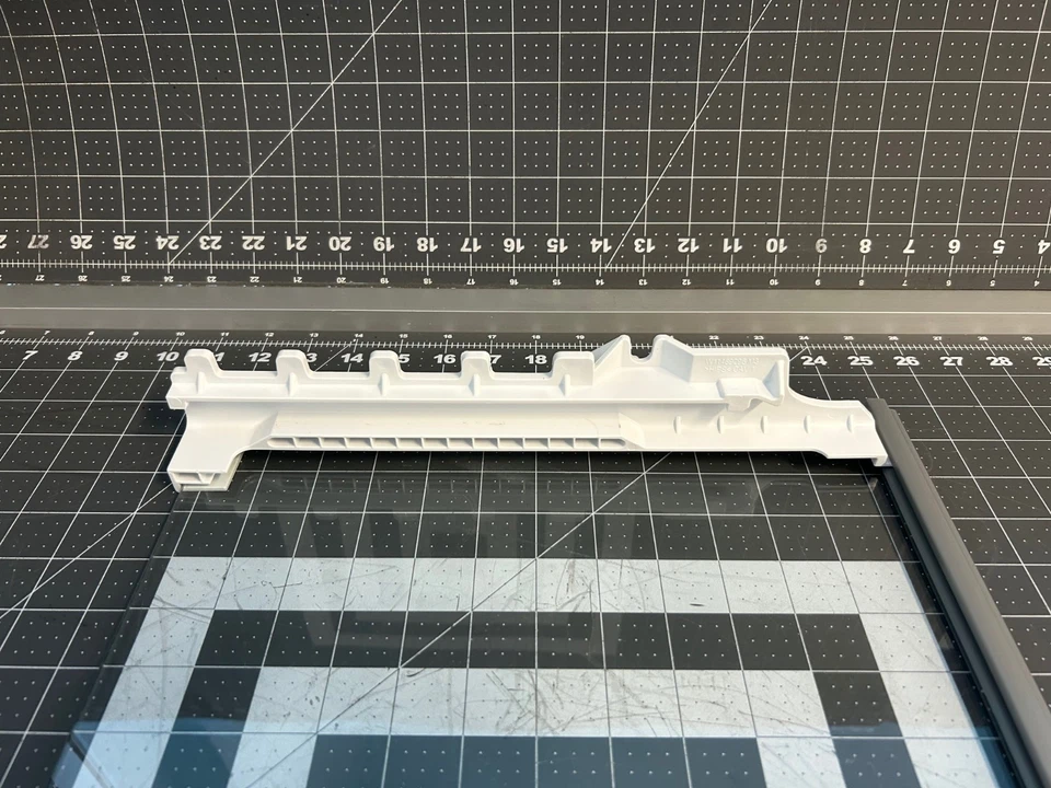 Whirlpool Maytag Refrigerator Cover Crisper Glass Shelf P# W11688707 W11495083 - Image 4 of 4