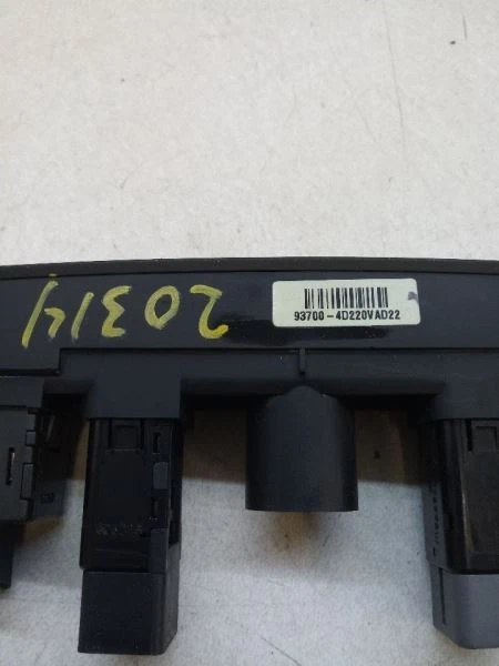 06 07 08 09 10 11 12 Interruptor de asiento delantero térmico Hyundai Entourage ESC APAGADO OEM 9370 Foto 2 de 4