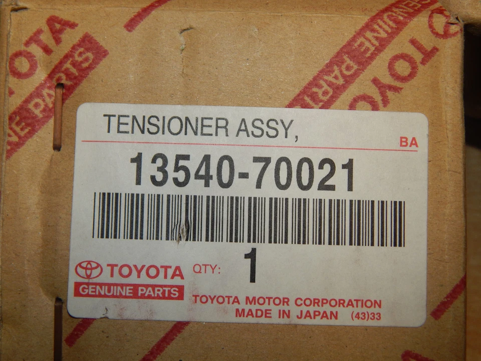 *NEW GENUINE LEXUS IS200 TIMING BELT 13568-79235 & TENSIONER 13540-70021 SET KIT - Image 2 of 3