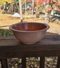 Pyrex #323 1.5 Liter Tan Outside & Brown Inside With Clear Bottom Mixing Bowl