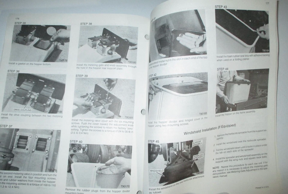 *Case IH 900 950 Planter Attachments Installation Manual ORIGINAL 7-60190 10/93 - Image 3 of 4