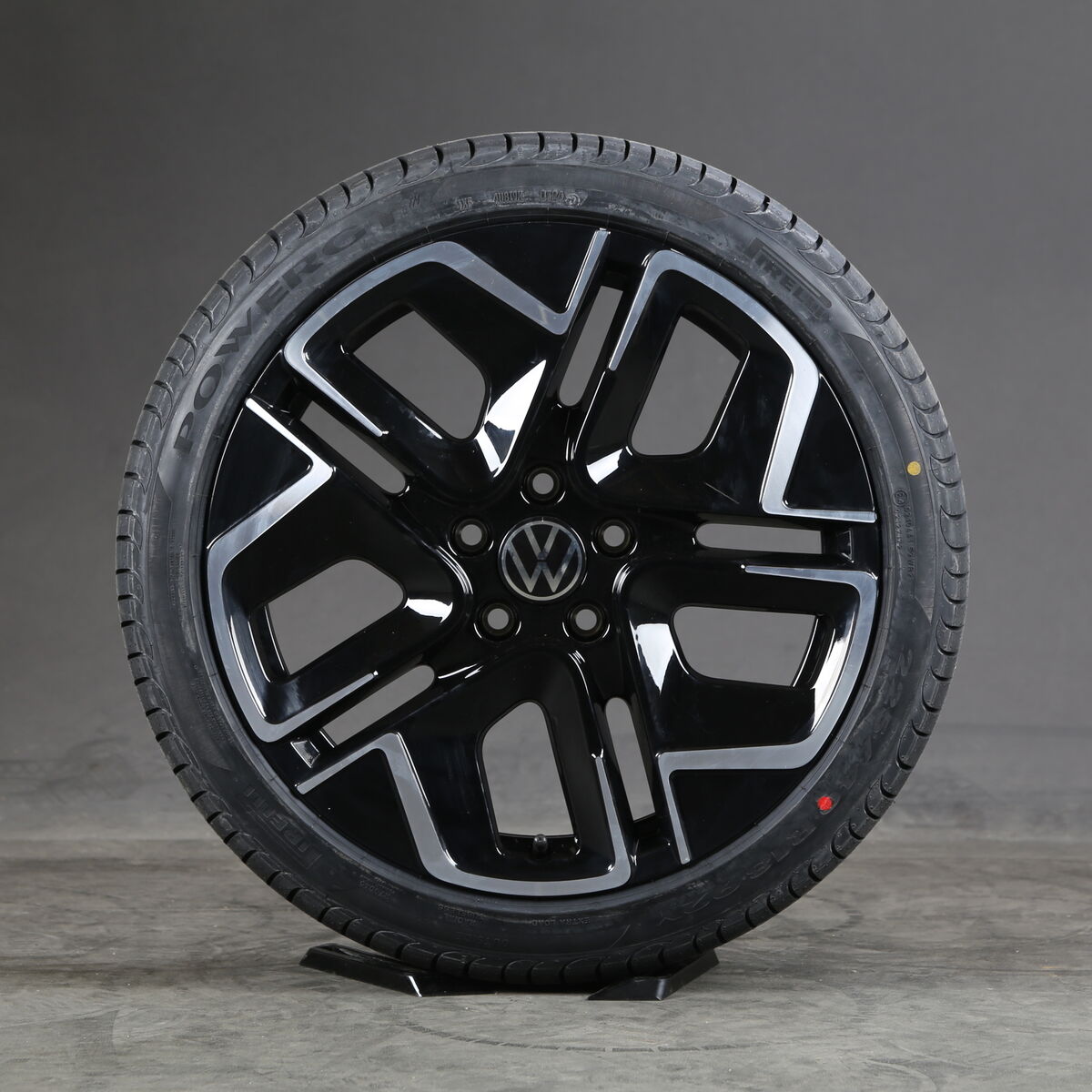 18 Inch Summer Wheels VW Golf 8 VIII York 5H0601025AS Summer 18 Inch Summer Wheels VW Golf 8 VIII York 5H0601025AS Summer