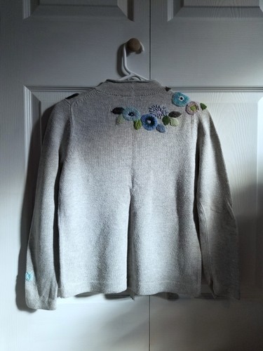 Sigrid Olsen Gray Floral Embroidered Statement Button Silk Sweater/Cardigan - Picture 2 of 4