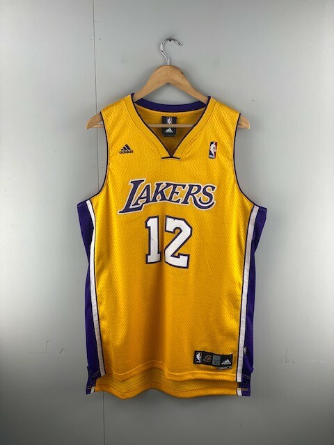 lakers jersey junior