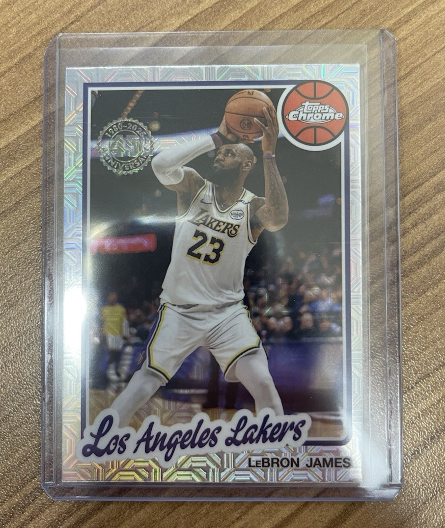 Topps Basketball 2025-2026 LeBron James Silver Pack Mojo Refractor