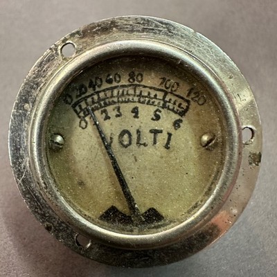 ANTIKES ITALIEN VOLT VOLTMETER VON 1920 EIN ANTIKES ELEKTRISCHES MESSGERÄT