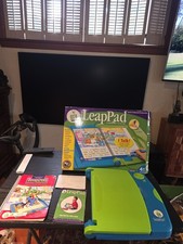  30004 LeapFrog LeapPad Learning System Reading/Phonics/Vocabulary Original Box