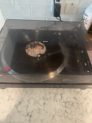 Gemini XL-1800 II Quartz Direct Drive Turntable w Dust Cover - Powers On & Spins