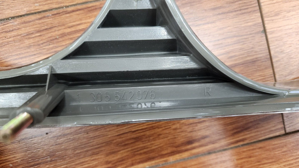 ⭐NEW OEM Mercedes Benz W123 240D 300D 300TD Right Head Light Trim