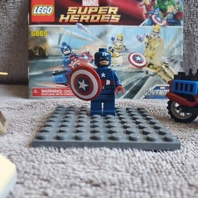 LEGO Marvel Super Heroes: Captain America's Avenging Cycle (6865) Not Complete
