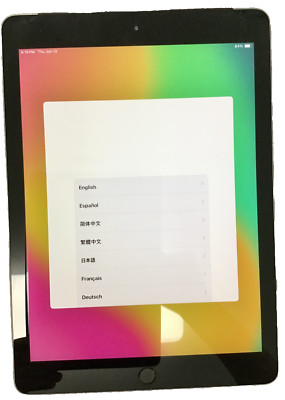Apple iPad (6th Generation) A1893 32 GB, Wi-Fi, 9.7 in - Silver