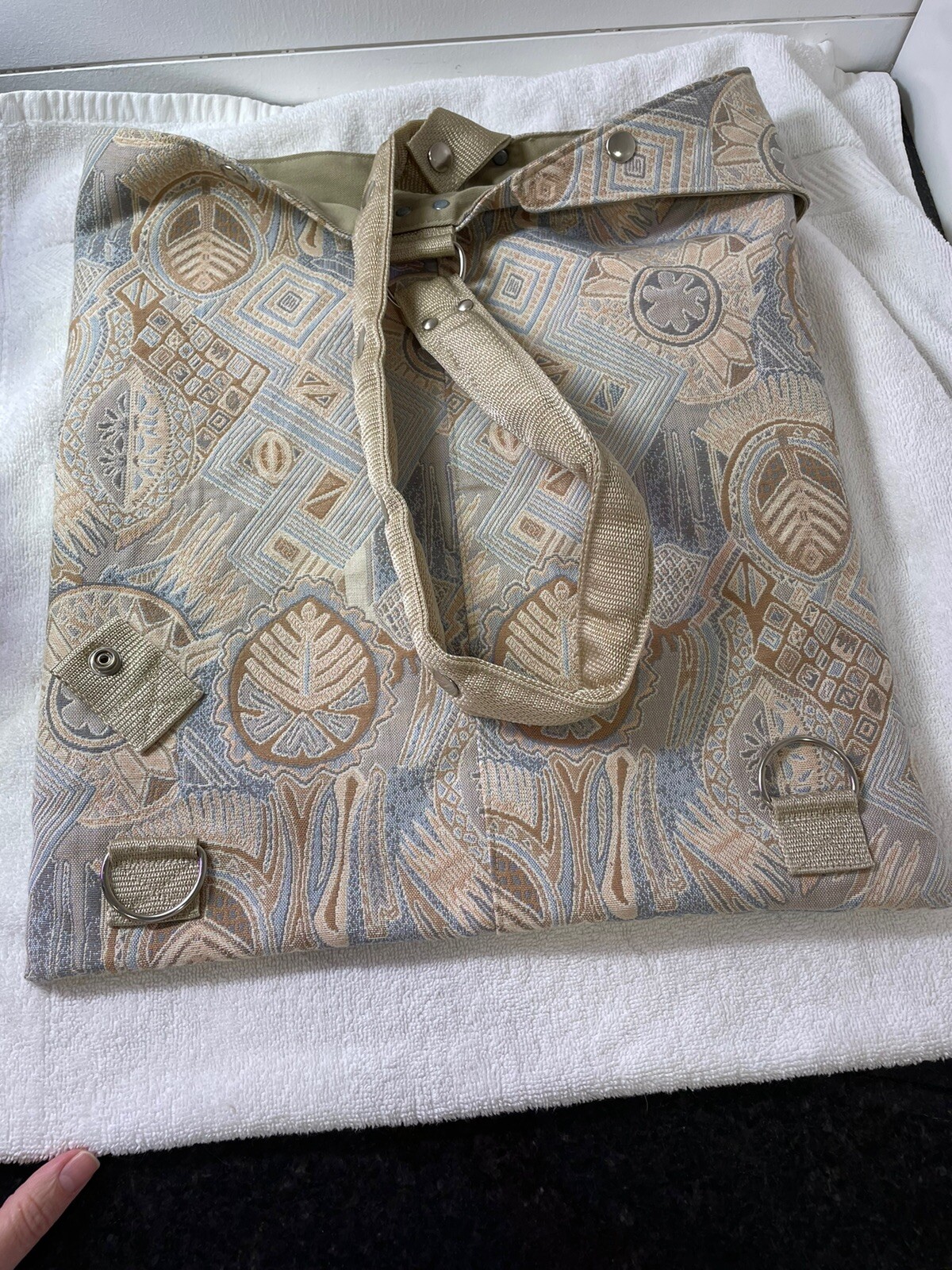 Picture 2 of 6