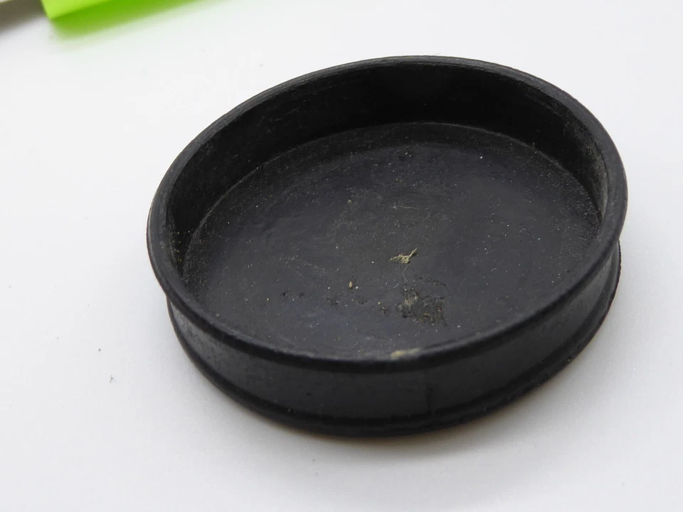 Original RUBBER LEICA FRONT LENS CAP E39, 39 mm E40 40 mm slip-on - Image 2 of 4