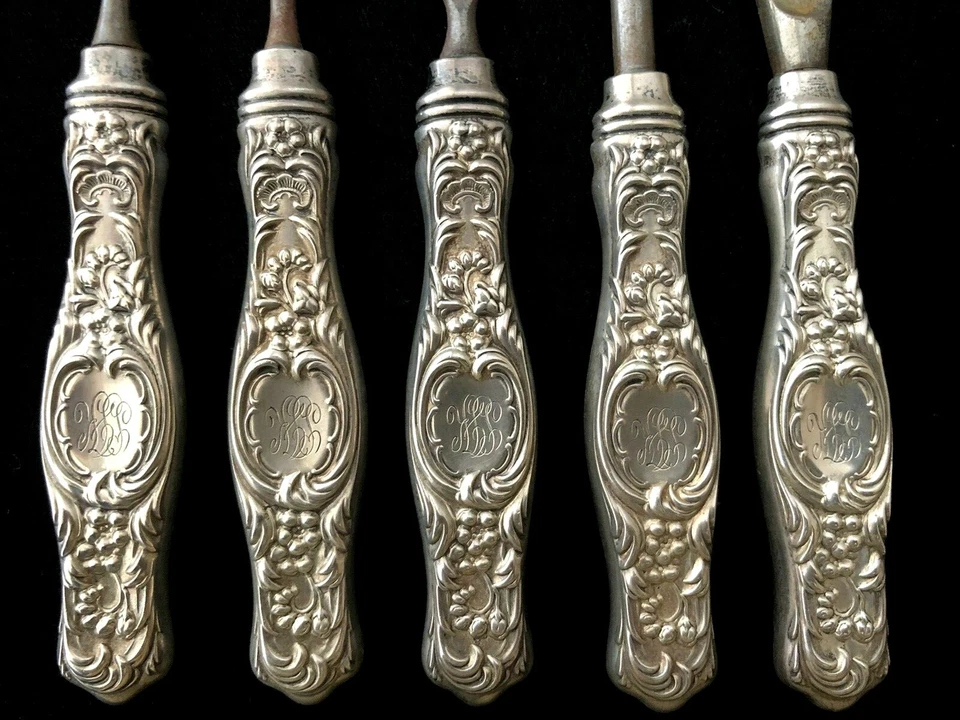 Vintage Gorham Whiting Sterling Silver Floral Repousse Dresser Vanity Set 6 Pcs - Image 4 of 4