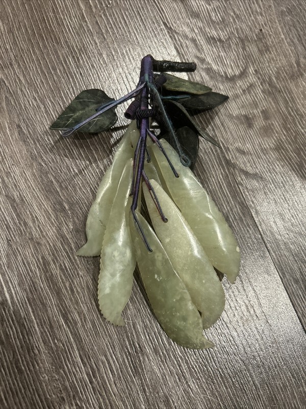 Chinese Carved Jade Peas MCM Vintage Fruit Art Decor 7”