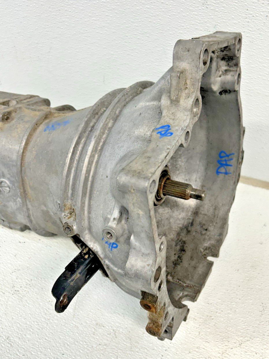 1986-1987 Mazda B2000 5 speed manual transmission B-2000 B 2000 173,089 OEM RWD