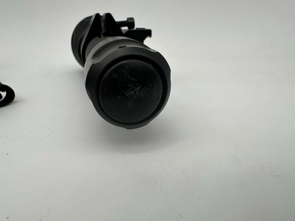 Used Barska FLX 1200 Lumen Tactical Flashlight BA11630, NO BATTERIES - Изображение 4 из 4