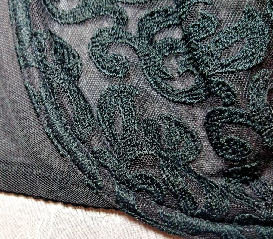 Lote de 2 sujetadores Wacoal con aros, negro y beige, talla 40D Foto 4 de 4