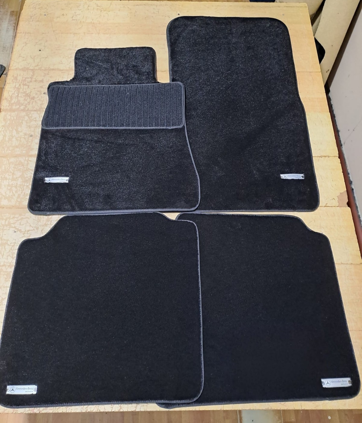 Mercedes Benz W126 LONG Black Carpet Floor Mat Set - New Product