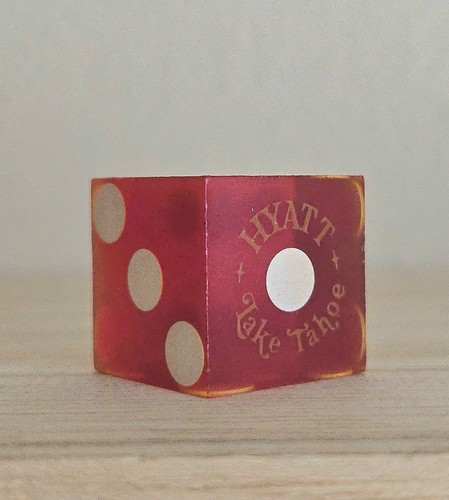 1 Vtg Dice Red Translucent Bakelite Series Hyatt Lake Tahoe