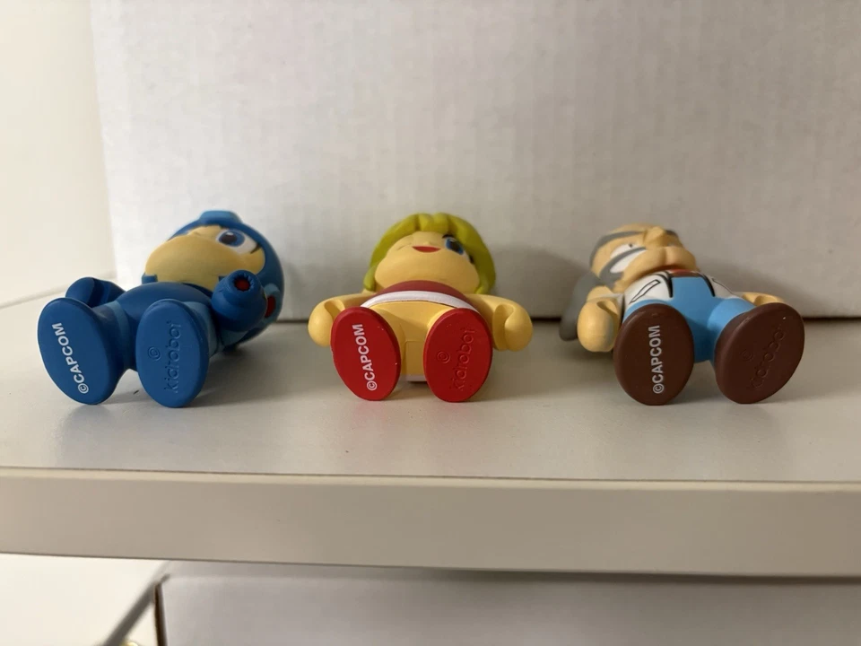 Mega Man Kidrobot Lot of 9 Figures With Dr Wily Roll Cut Man Guts Man - Image 4 of 4