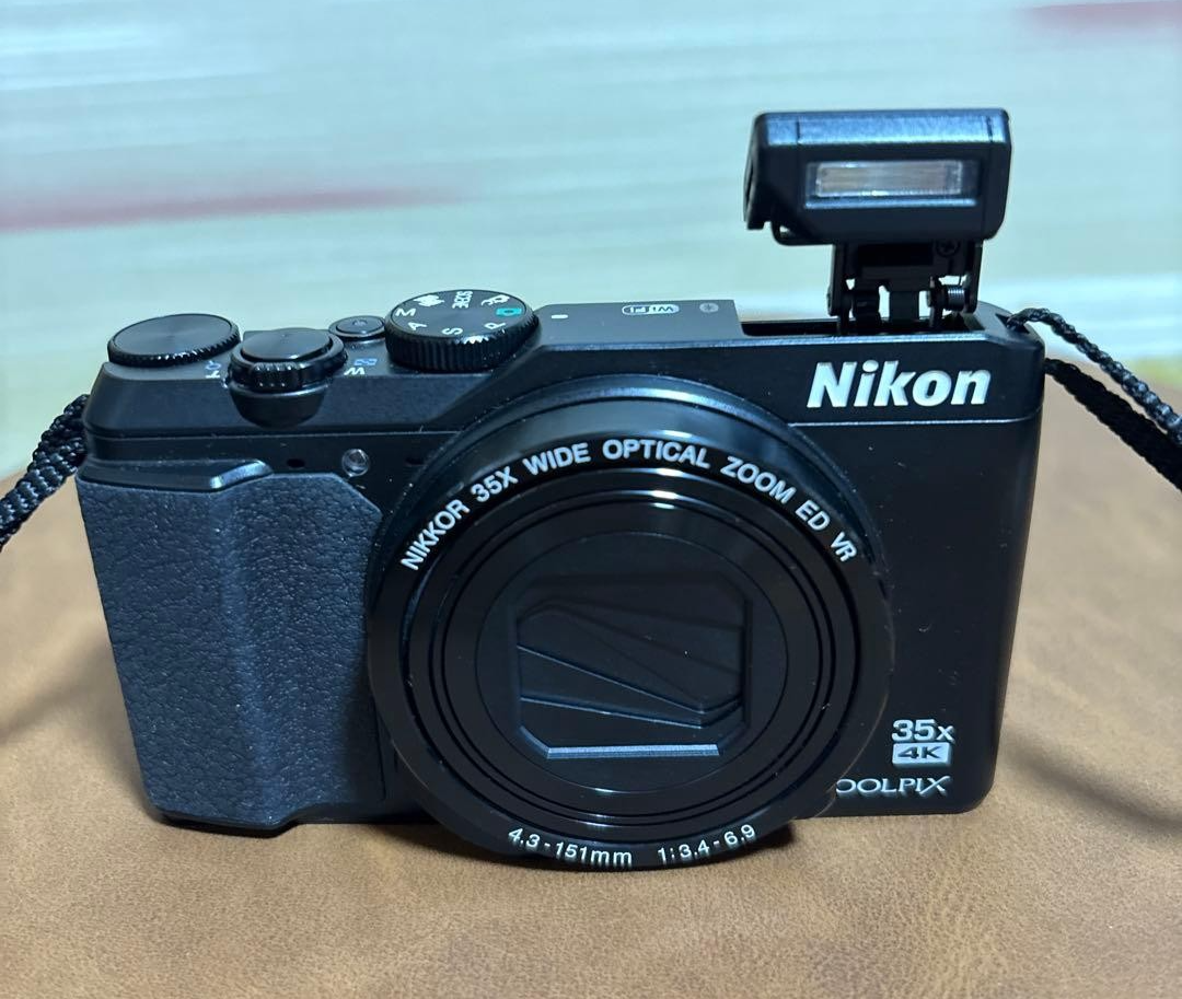 Nikon COOLPIX A900 Digital Camera Black 20.3MP 35x Optical Zoom