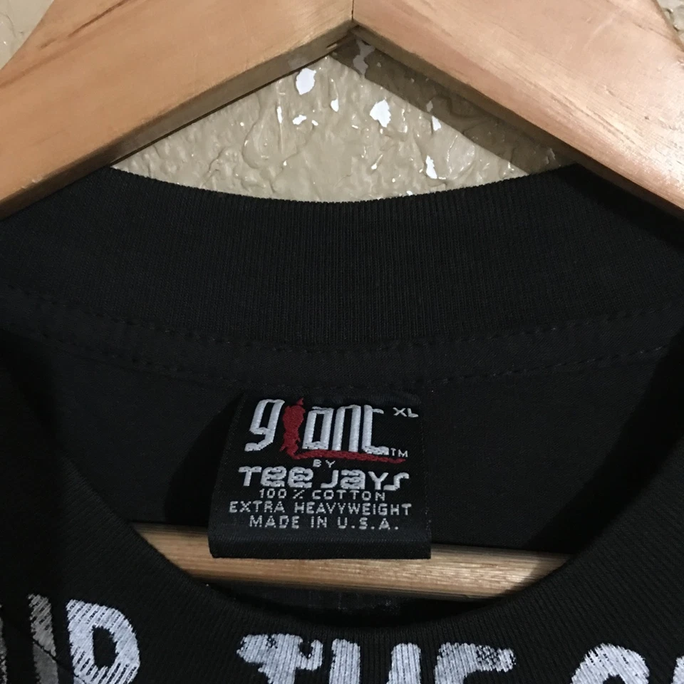 Red Hot Chili Peppers All Over Print T-Shirt Giant XL Modern - Image 2 of 4