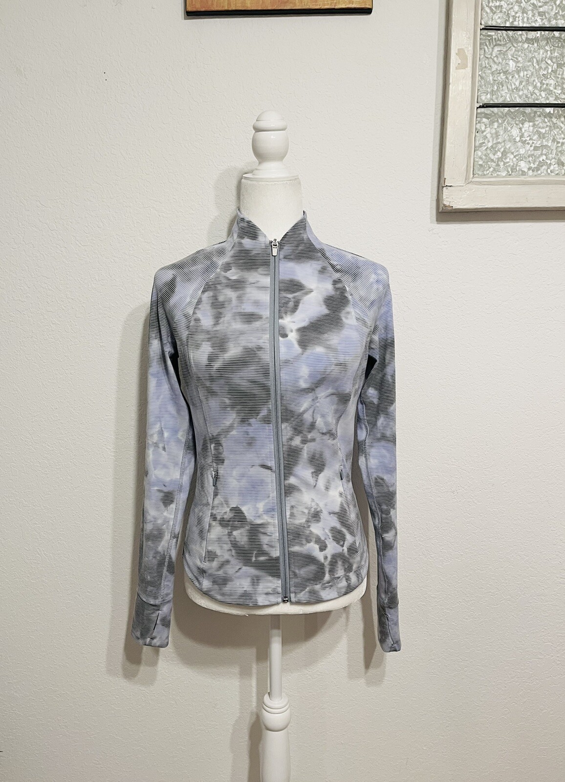 Athleta Striped Cloud Salutation Full Zip Jacket … - image 4