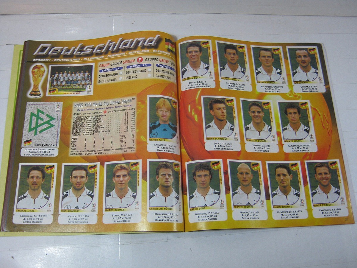 100% ORIGINAL COMPLETE PRINTED ALBUM FIFA WORLD CUP KOREA JAPAN