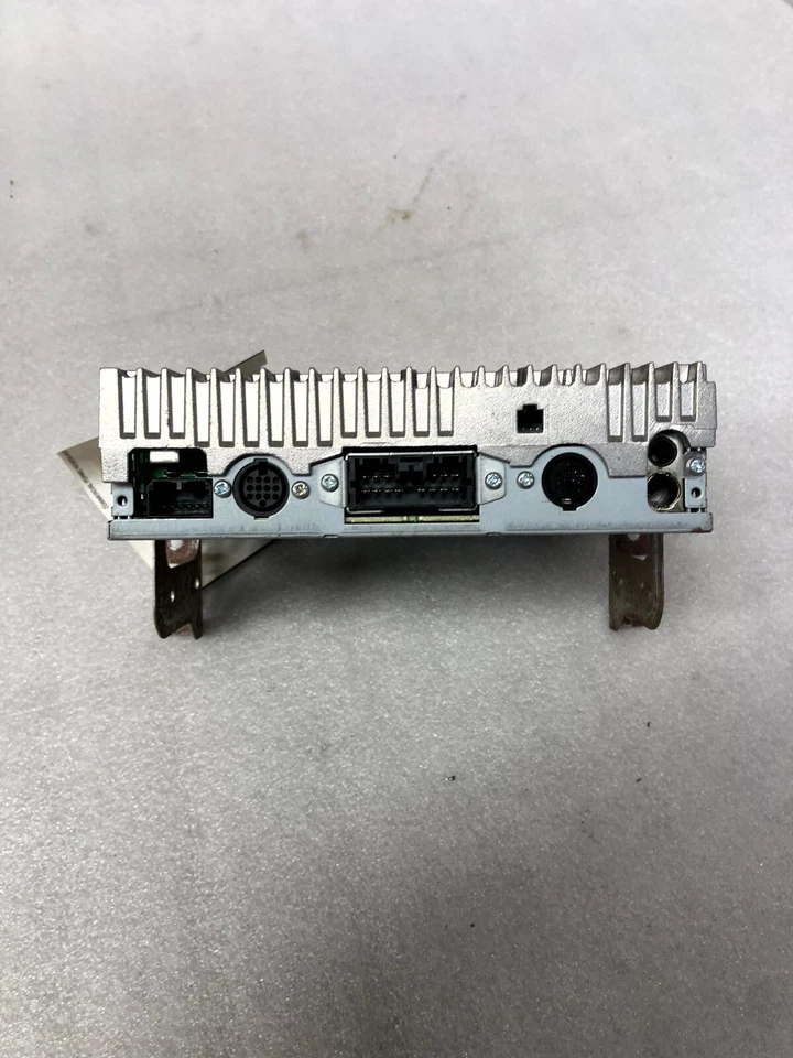 Genuine OEM Infinity Black AM FM Radio CD Player Fits 2004 Mitsubishi Outlander - Image 2 of 4