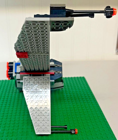 LEGO Star Wars: B-Wing at Rebel Control Center (7180) w/instructions. No box