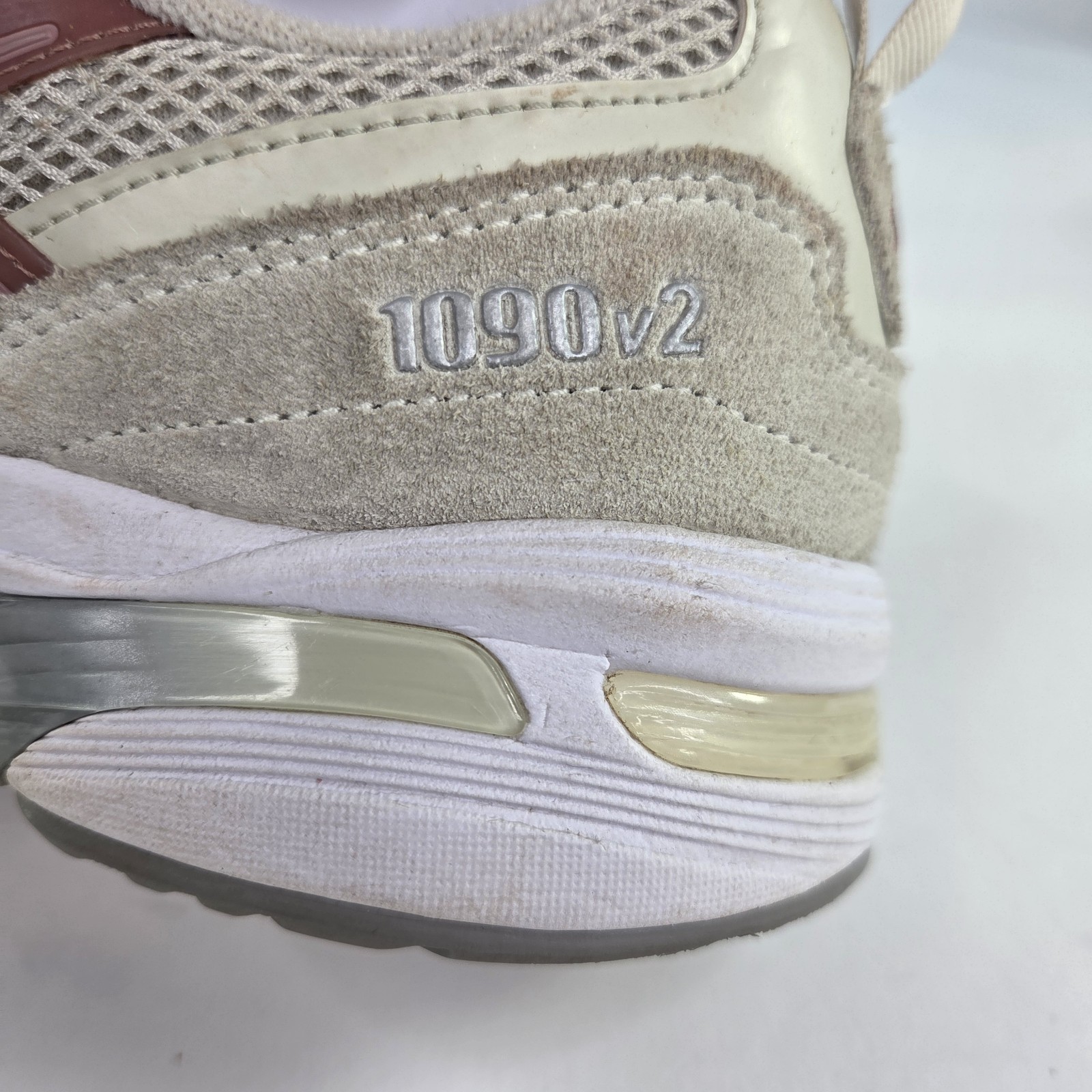 Asics GEL-1090v2 Sportstyle Sneaker US 7.5 Womens Beige Suede Athletic Shoes  thumbnail 11