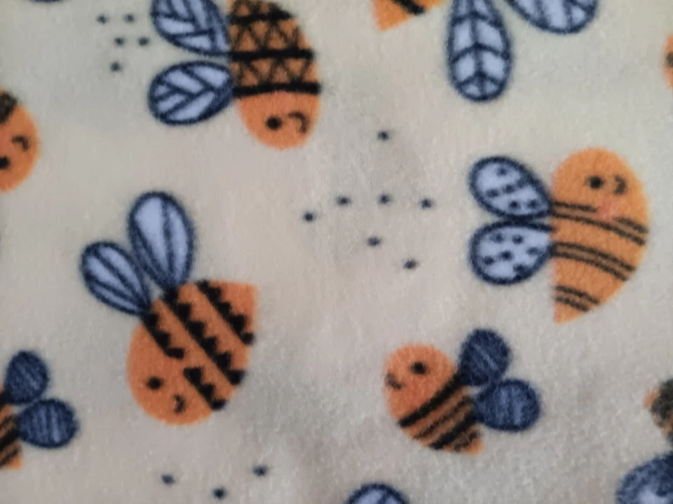 Fleece Baby Lap Blanket Crochet Edge SMILING BEES 🐝 30 x 38 - Image 4 of 4