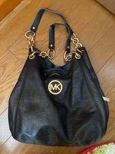 Borsa a tracolla Michael Kors in pelle nera con cinturino a catena oro e...