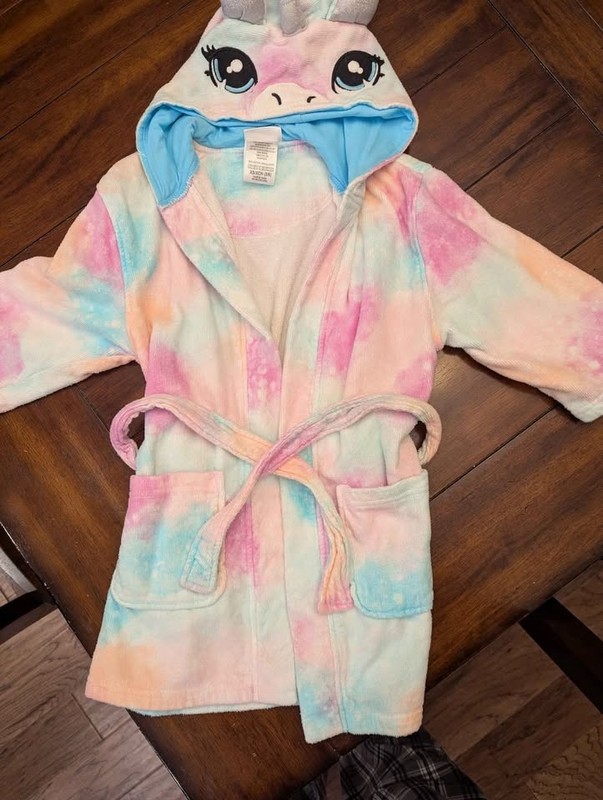 SAINT EVE RAINBOW UNICORN HOODED ROBE GIRLS SIZE 5-6 MINT RAINBOW
