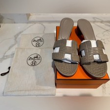 hermes oran sandals ALLIGATOR SPECIAL ORDER NIB 41.5 W/RECEIPT RARE