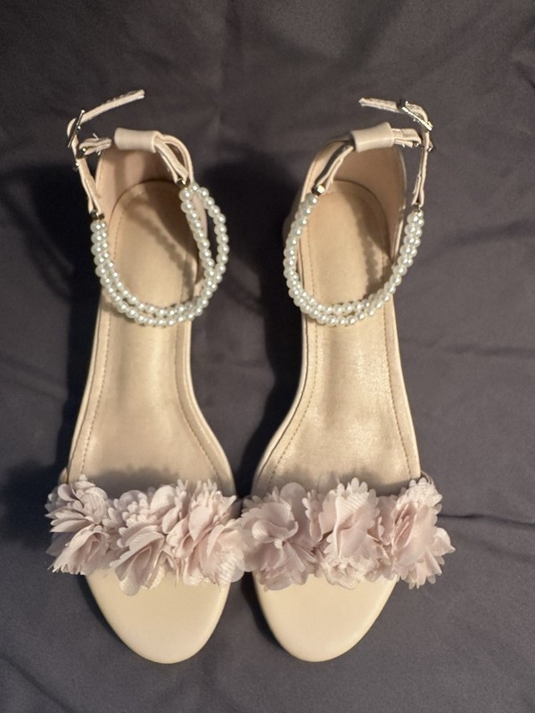 SHEIN Women's Beige Strappy Sandals Flower Pearl Ankle Strap Synthetic Size 39