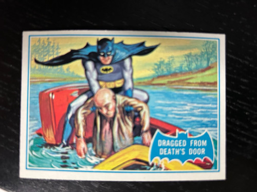 1966 Topps Batman Blue Bat #25B Dragged from Death's Door