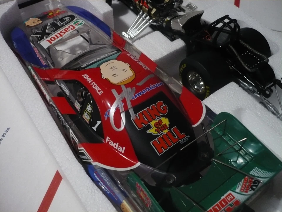 Coche divertido Action John Force 2003 Clear King of the Hill tinta plateada automático Foto 3 de 4