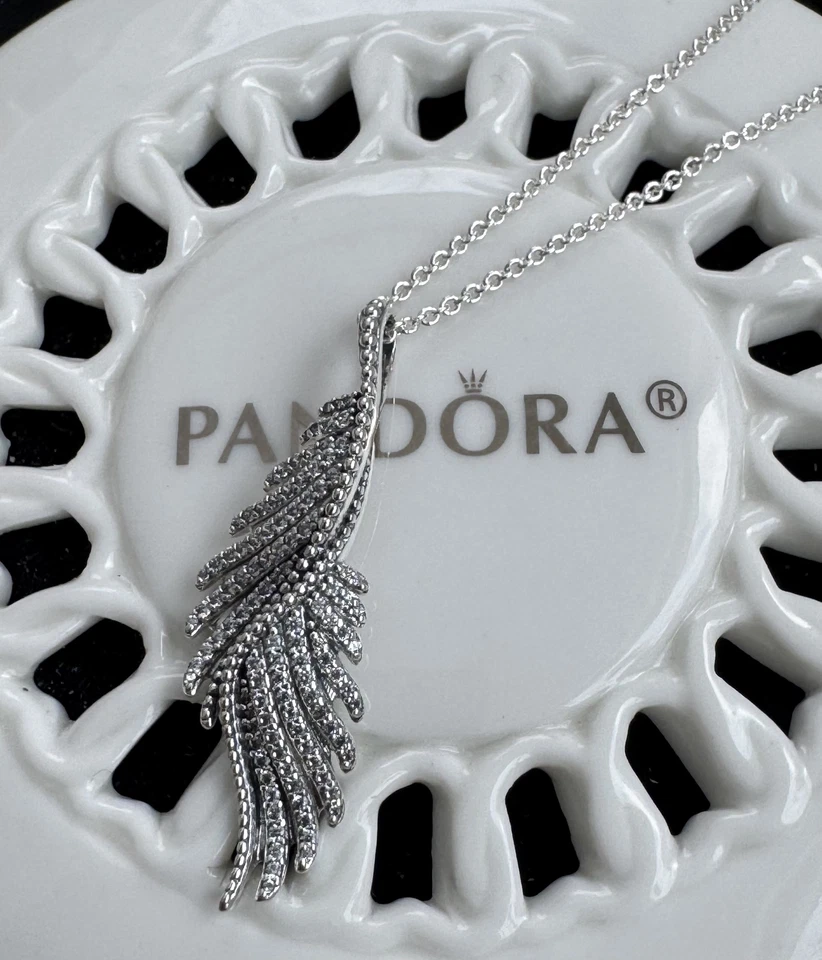 Auténtico collar de cadena de plumas majestuosas Pandora #390373CZ - 70 cm / 27,5 pulgadas Foto 2 de 4