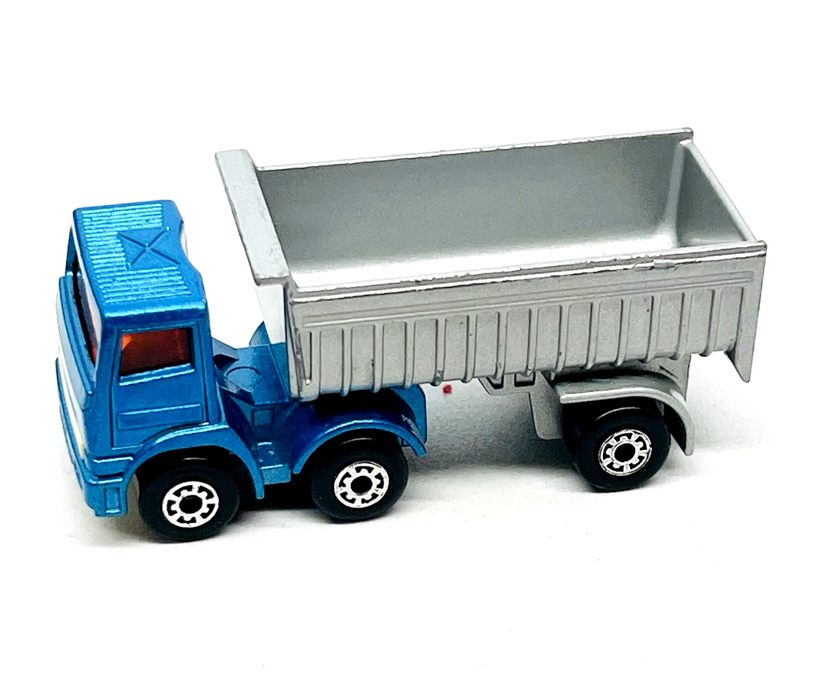 Matchbox 30f, Leyland Articulated Truck - Free Price Guide & Review